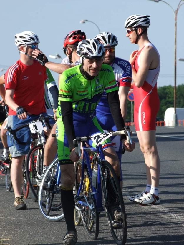 Před startem probíráme důležitou strategii... :)