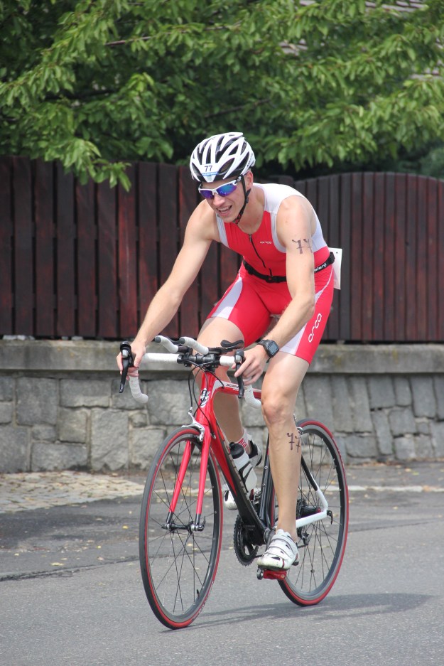 Finišuju kolo. Foto: Radim Š.