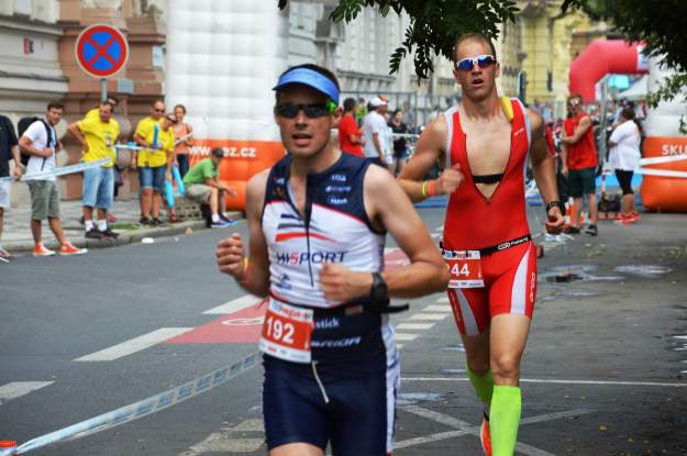 Opět pár set metrů s rychlejším... (Jarda Dražan)