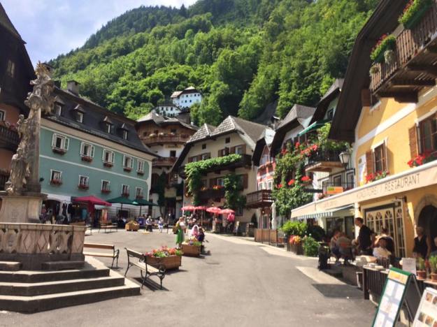 Hallstatt + zástupy turistů